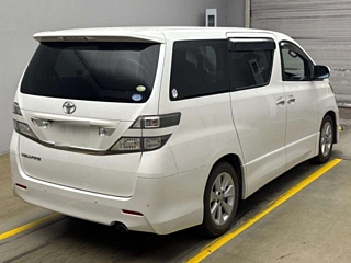 TOYOTA VELLFIRE 2008