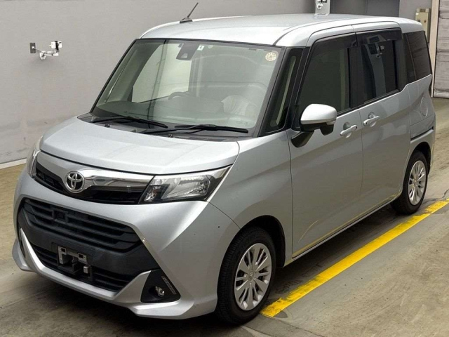 TOYOTA TANK 2018