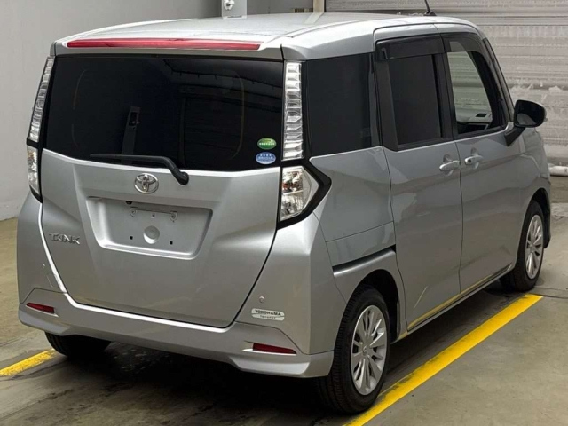 TOYOTA TANK 2018