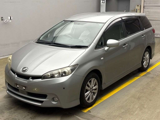 TOYOTA WISH 2009