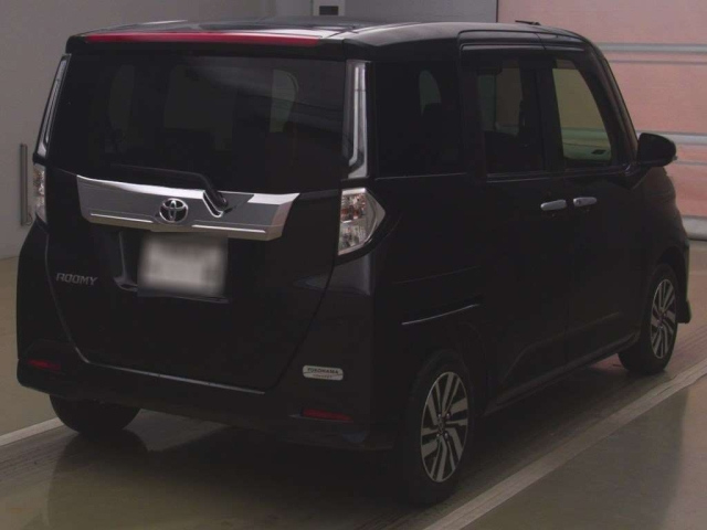 TOYOTA ROOMY 2021