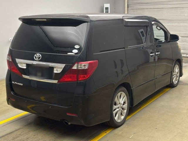 TOYOTA ALPHARD 2009