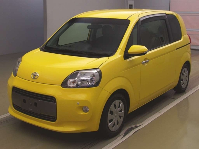 TOYOTA PORTE 2016
