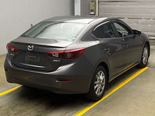 MAZDA AXELA 2018