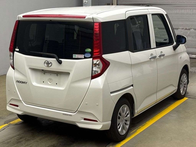 TOYOTA ROOMY 2019