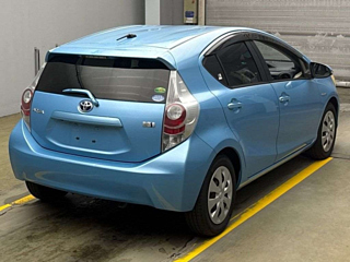 TOYOTA AQUA 2013