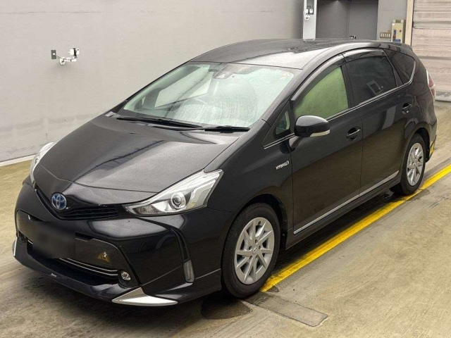 TOYOTA PRIUS ALPHA 2018