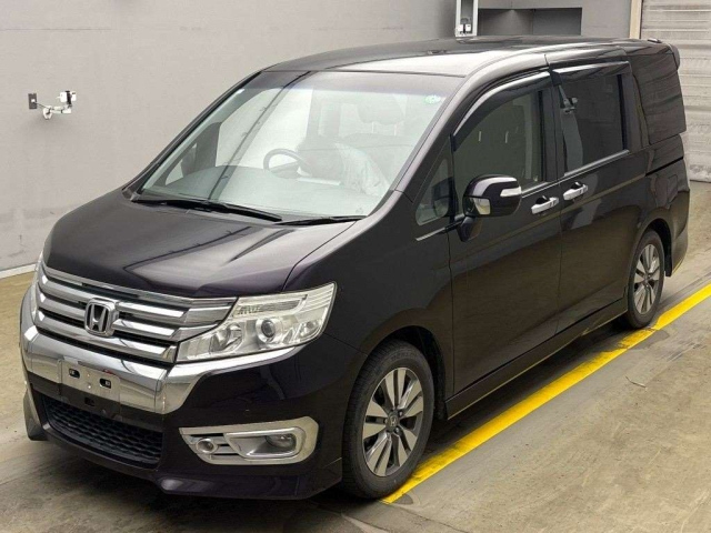 HONDA STEP WAGON 2013