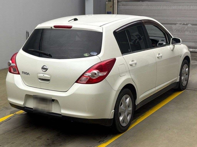 NISSAN TIIDA 2008