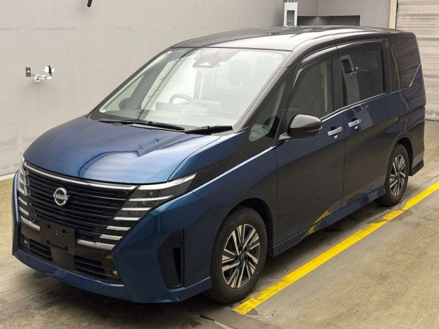 NISSAN SERENA 2023