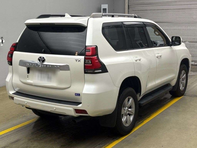 TOYOTA LAND CRUISER PRADO 2023