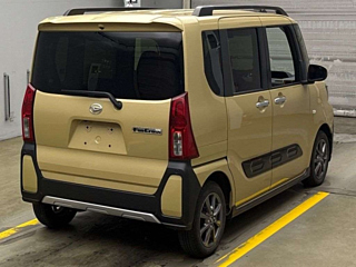 DAIHATSU TANTO 2022