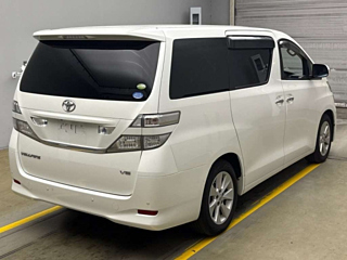 TOYOTA VELLFIRE 2011