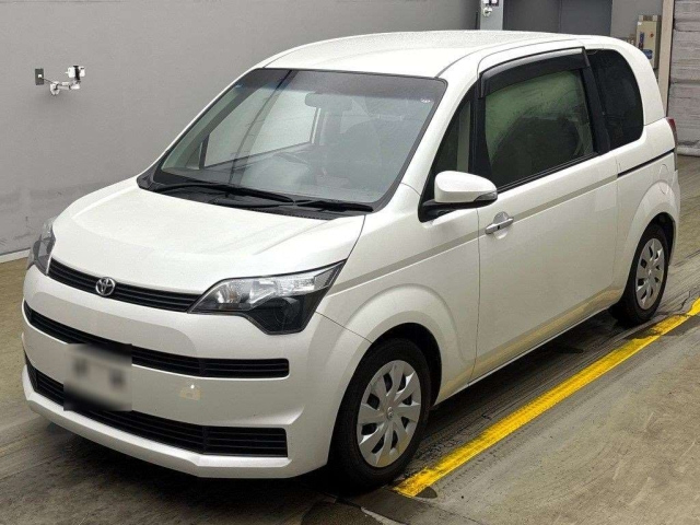 TOYOTA SPADE 2014