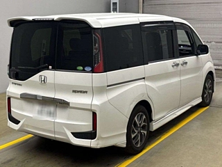 HONDA STEP WAGON 2016