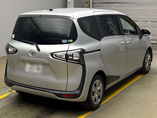 TOYOTA SIENTA 2019