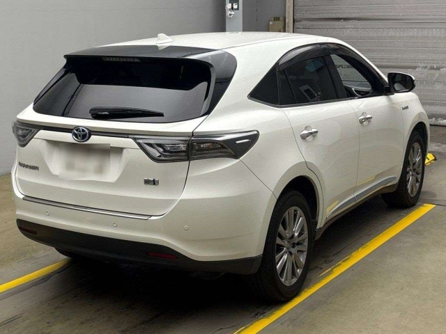 TOYOTA HARRIER 2017