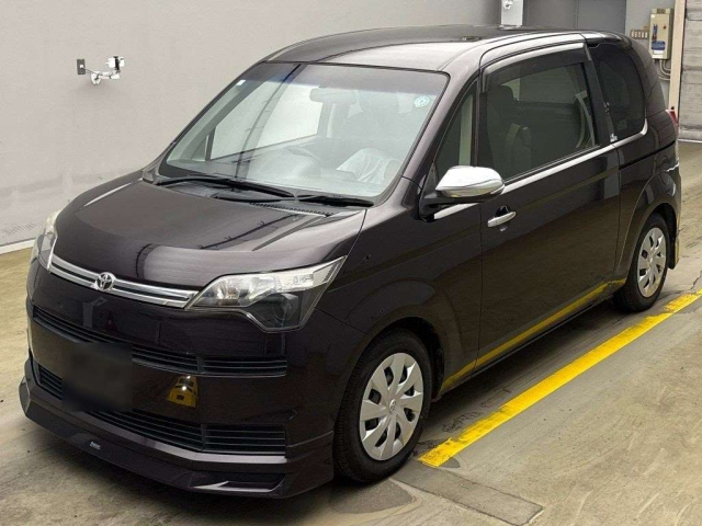 TOYOTA SPADE 2016