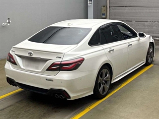TOYOTA CROWN 2018