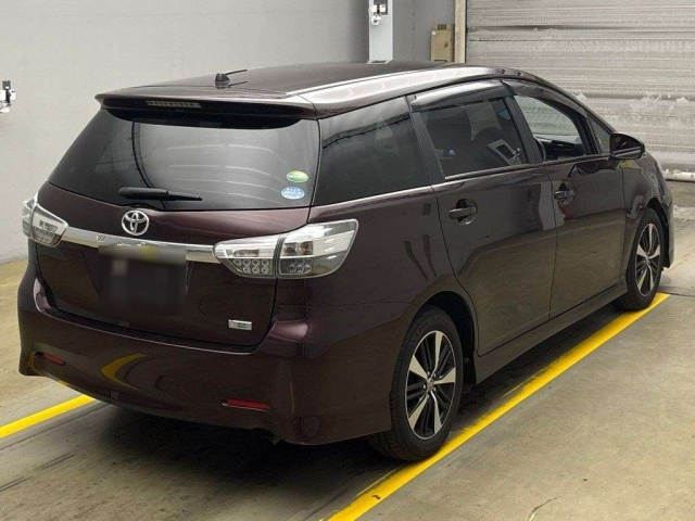 TOYOTA WISH 2012