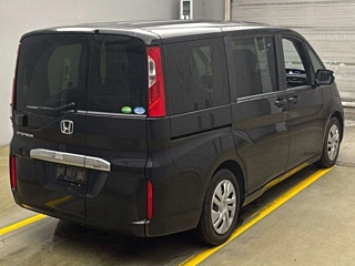 HONDA STEP WAGON 2016