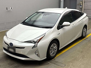 TOYOTA PRIUS 2018