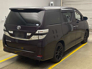 TOYOTA VELLFIRE 2010