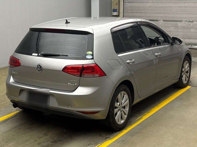 VOLKSWAGEN GOLF 2014