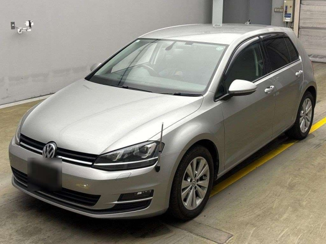 VOLKSWAGEN GOLF 2015