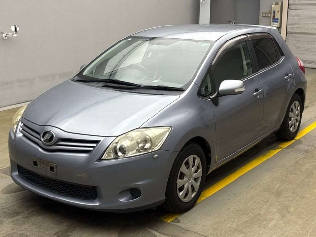TOYOTA AURIS 2010