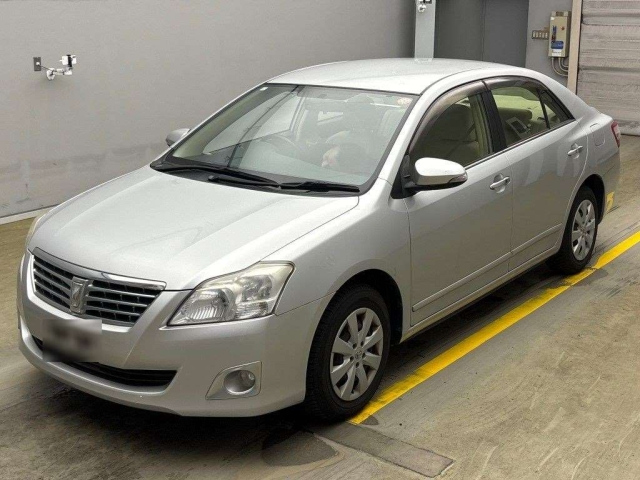 TOYOTA PREMIO 2014