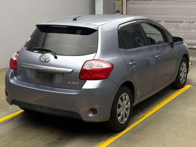 TOYOTA AURIS 2010