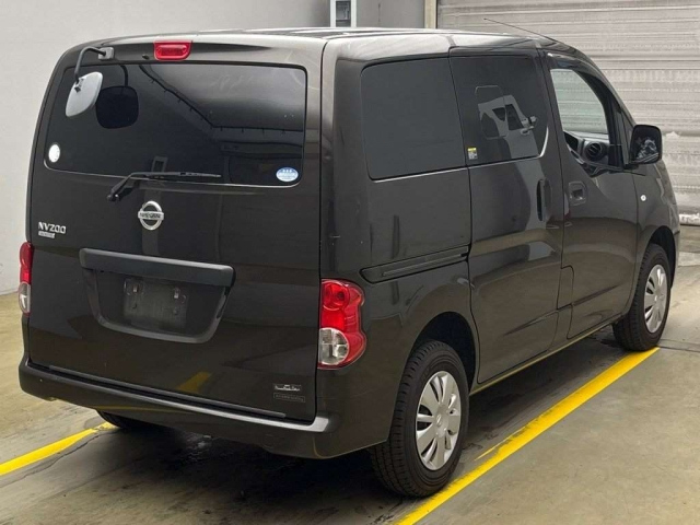 NISSAN NV200 2018