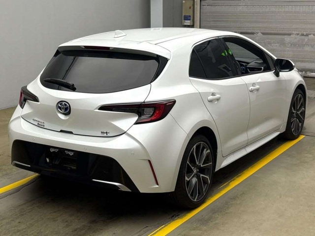TOYOTA COROLLA SPORT 2023