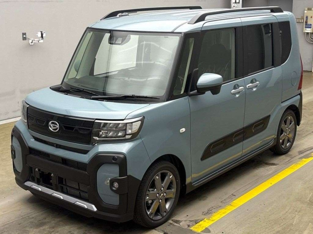 DAIHATSU TANTO 2024