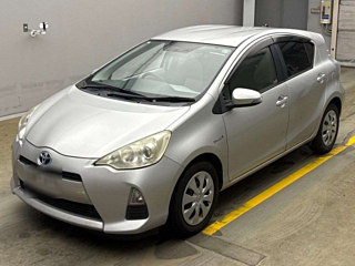 TOYOTA AQUA 2013