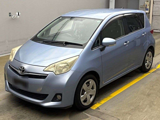 TOYOTA RACTIS 2011