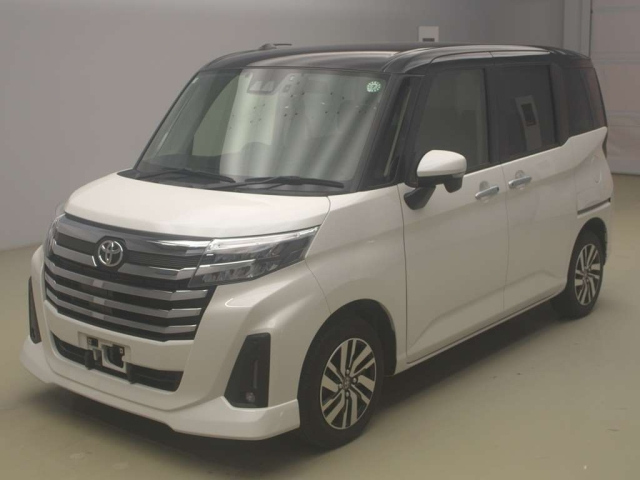 TOYOTA ROOMY 2023