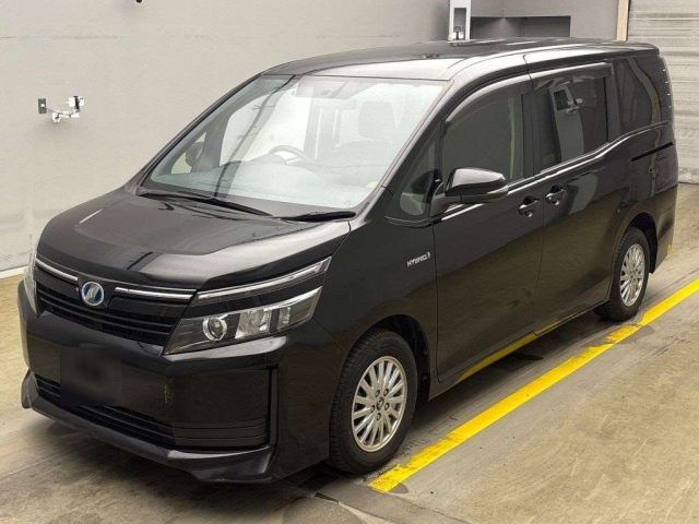 TOYOTA VOXY 2014