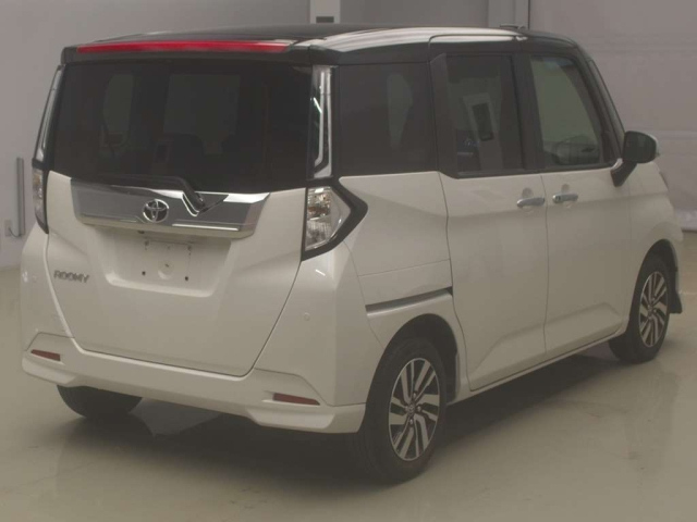 TOYOTA ROOMY 2023