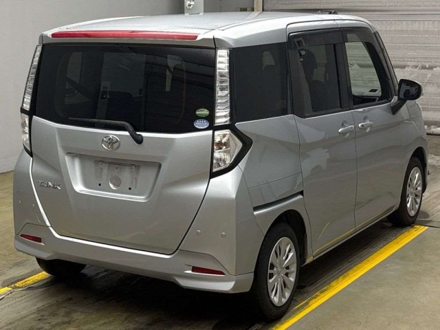 TOYOTA TANK 2019