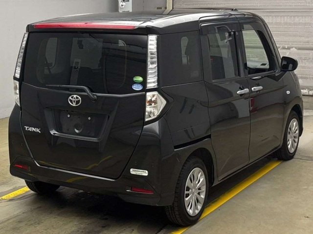 TOYOTA TANK 2019
