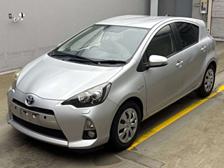 TOYOTA AQUA 2012