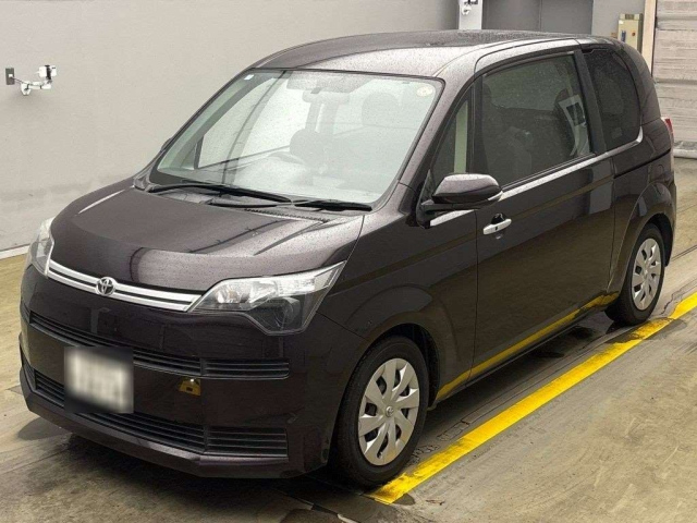 TOYOTA SPADE 2016