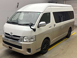 TOYOTA HIACE 2018