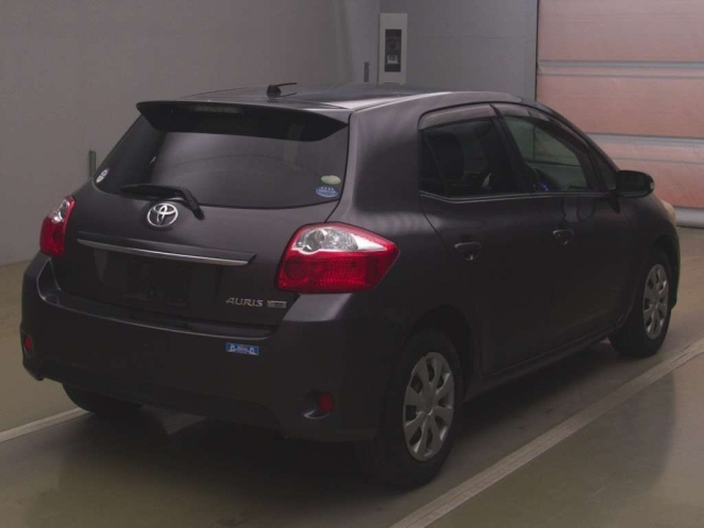 TOYOTA AURIS 2009