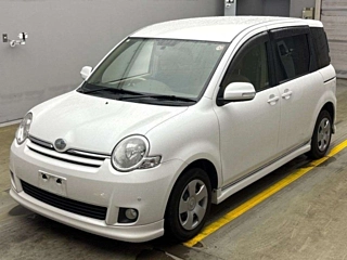 TOYOTA SIENTA 2012