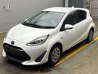 TOYOTA AQUA 2018