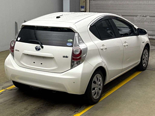 TOYOTA AQUA 2014