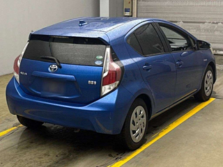 TOYOTA AQUA 2016